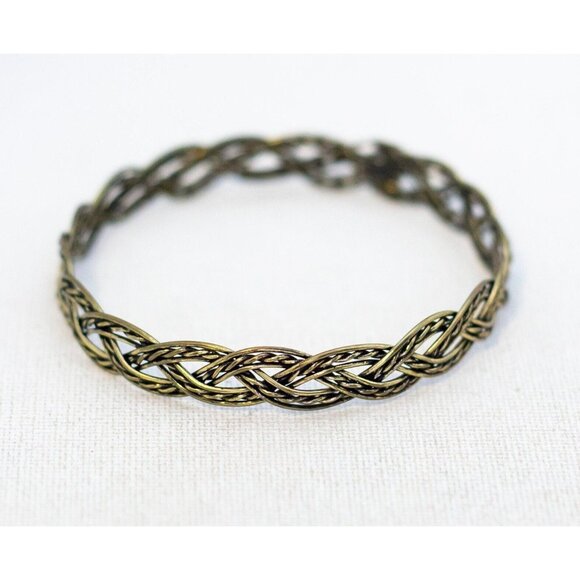 8 inch, Victorian Wavy Knot Rope Gold Tone Bangle - A26 - Picture 1 of 3